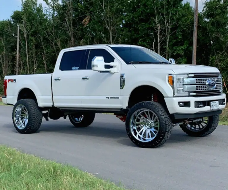 White F250 With Chrome Wheels