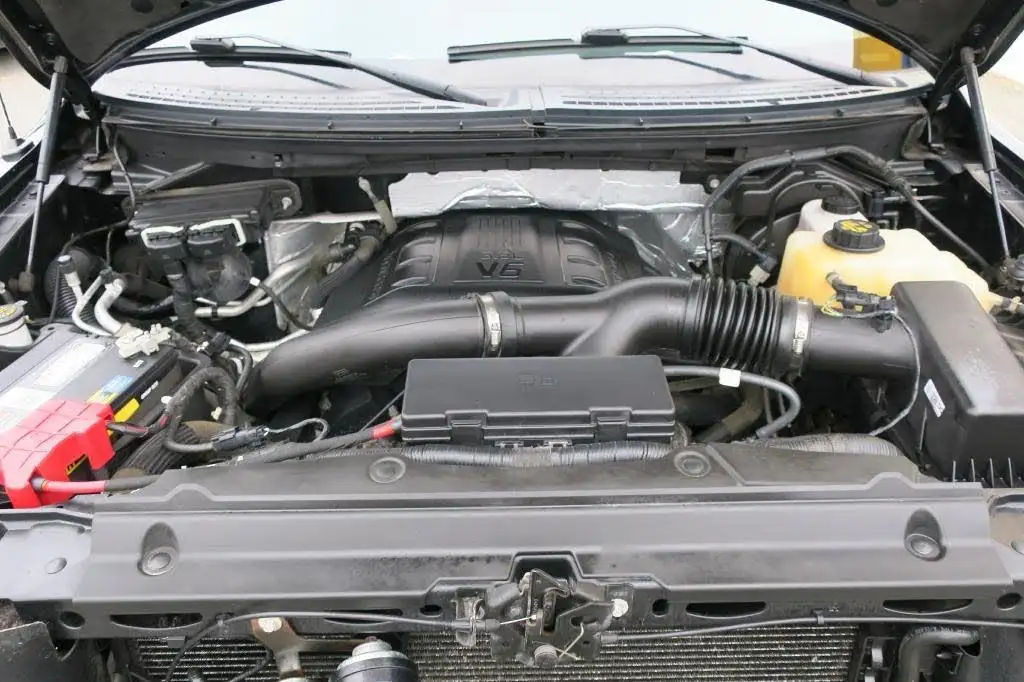 Ford 3.5 EcoBoost Torque Specs Chart by Year 2011-2026 2 2012 Ford F-150 engine bay illustrating Ford 3.5 EcoBoost torque specs.